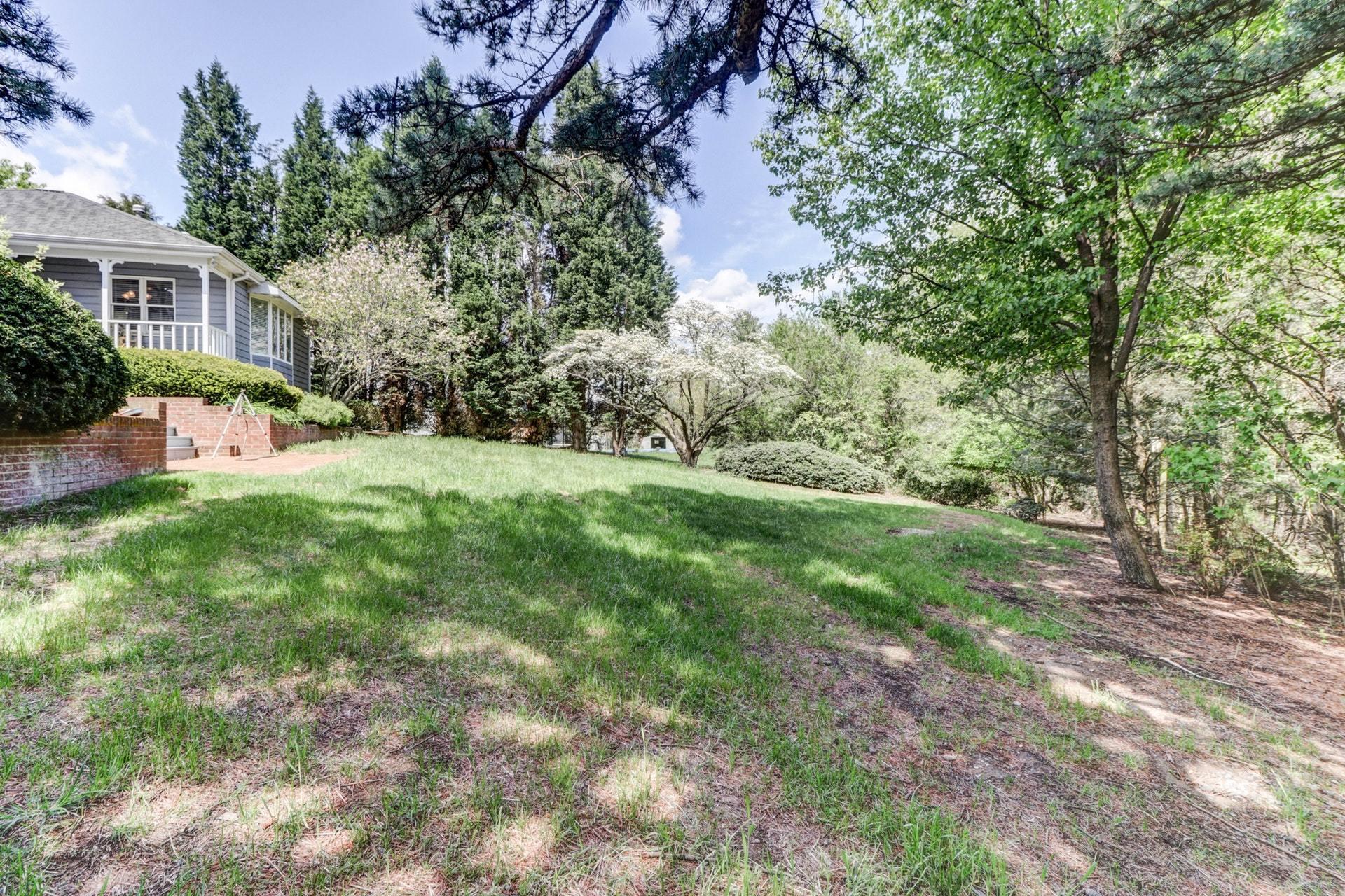 5408 Setter Road Roanoke, VA 24012 - Photo 36 of 40 Yard