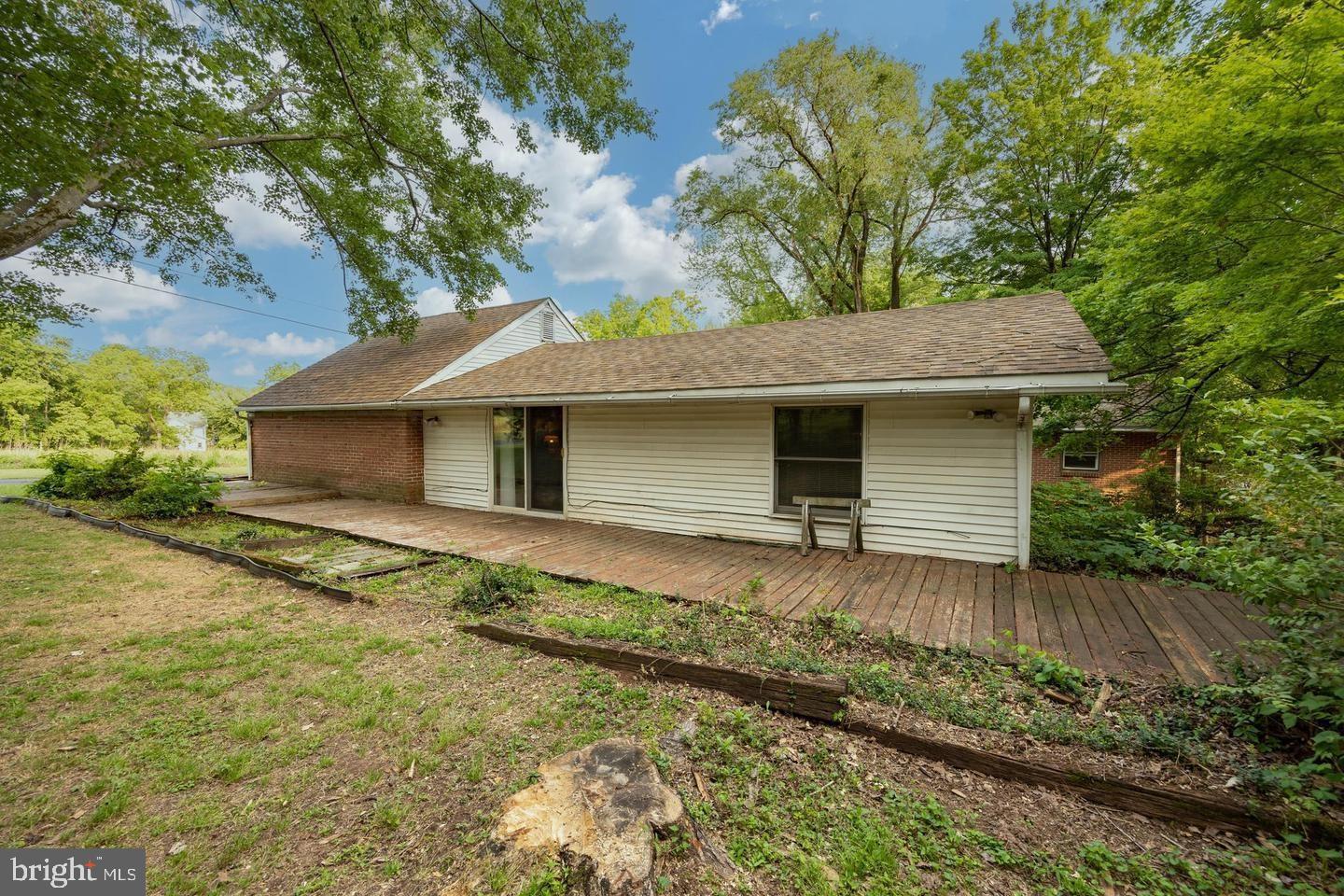 2476 Hopewell Road Elverson, PA 19520 - Photo 10 of 47 Gallery Image 10