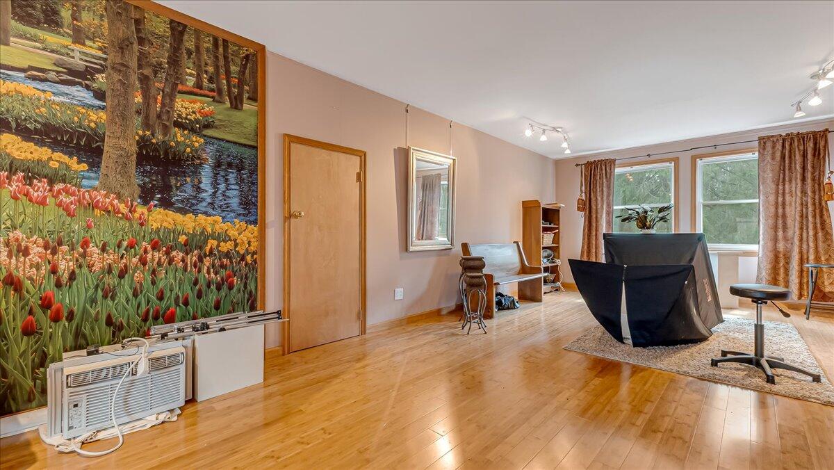 160 Long Road Canadensis, PA 18325 - Photo 73 of 108 Finsihed Room Above Garage