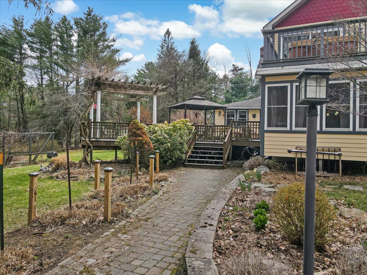 160 Long Road Canadensis, PA 18325 - Photo 87 of 108 Back Entry