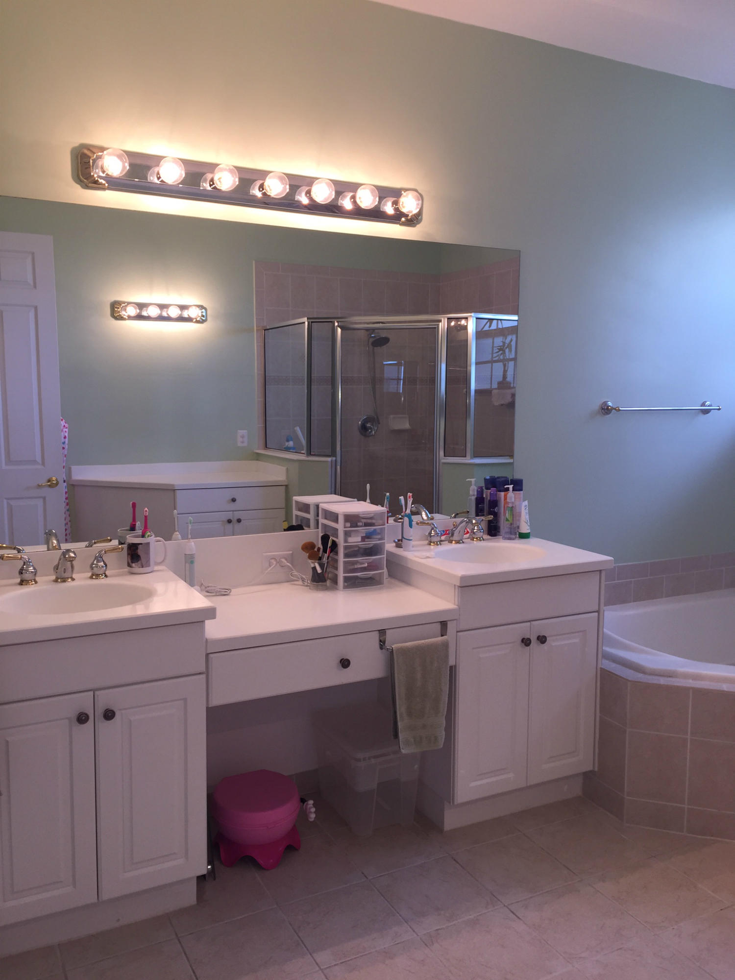 44 Lancaster Road Boynton Beach, FL 33426 - Photo 20 of 28 master bath 2