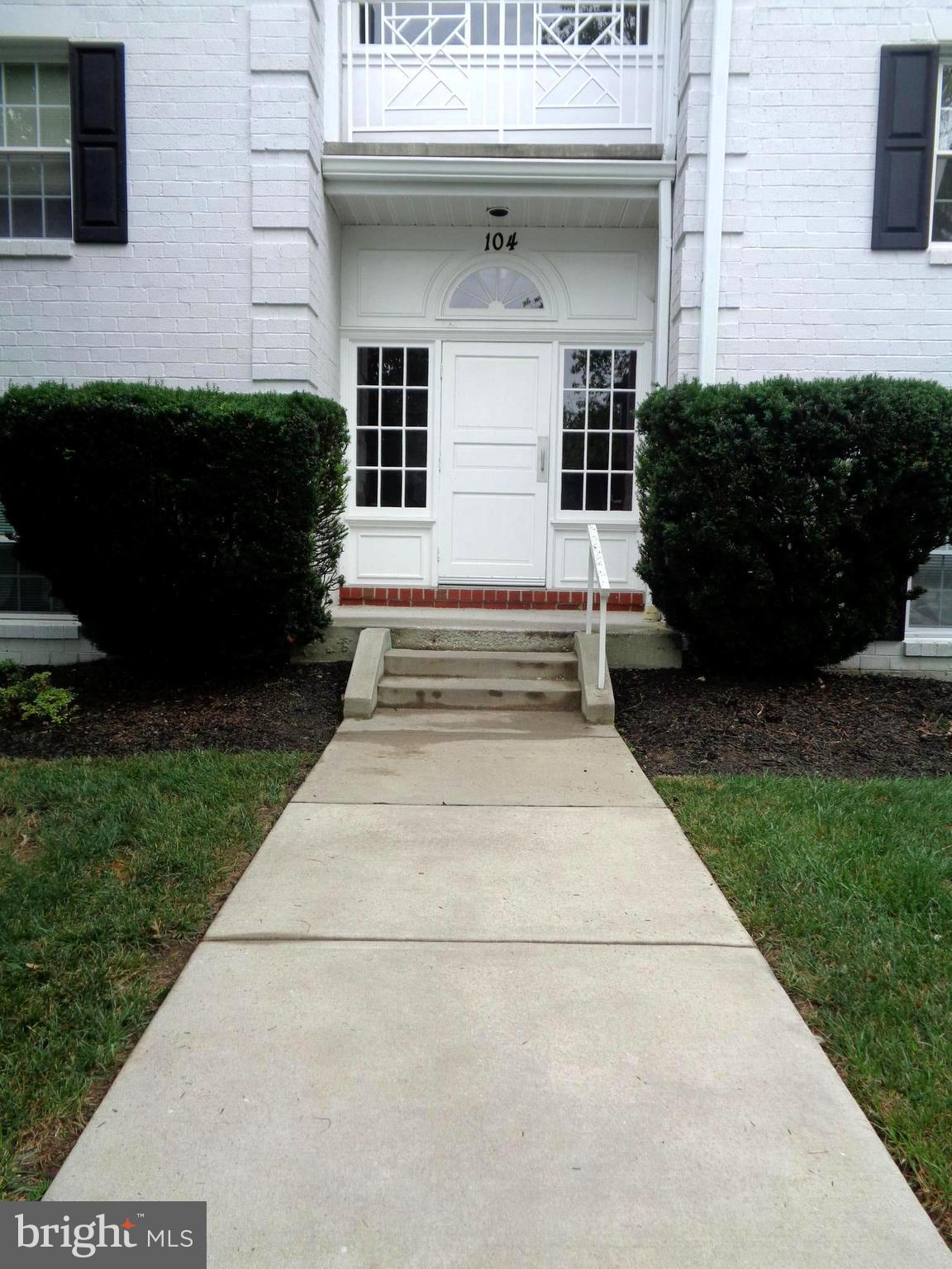 104 Castletown Road, Unit 202 Lutherville-Timonium, MD 21093 - Photo 2 of 23 Welcome Home!!!