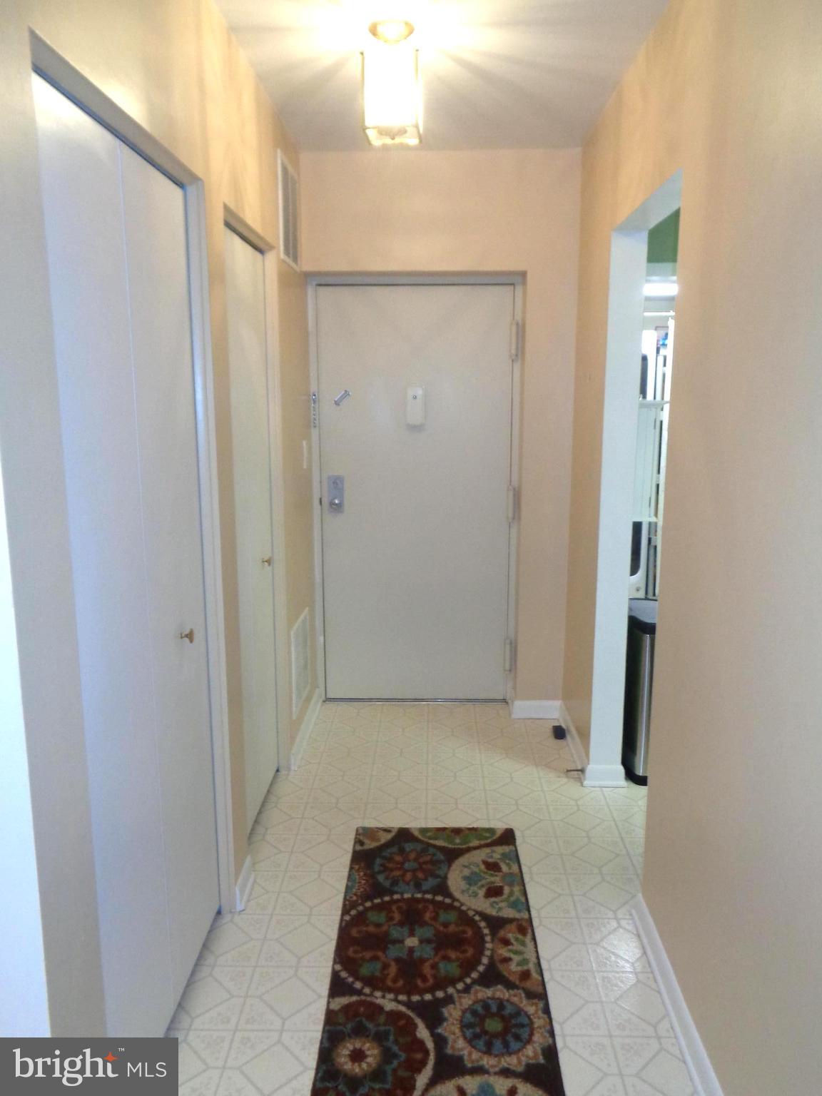 104 Castletown Road, Unit 202 Lutherville-Timonium, MD 21093 - Photo 3 of 23 Foyer