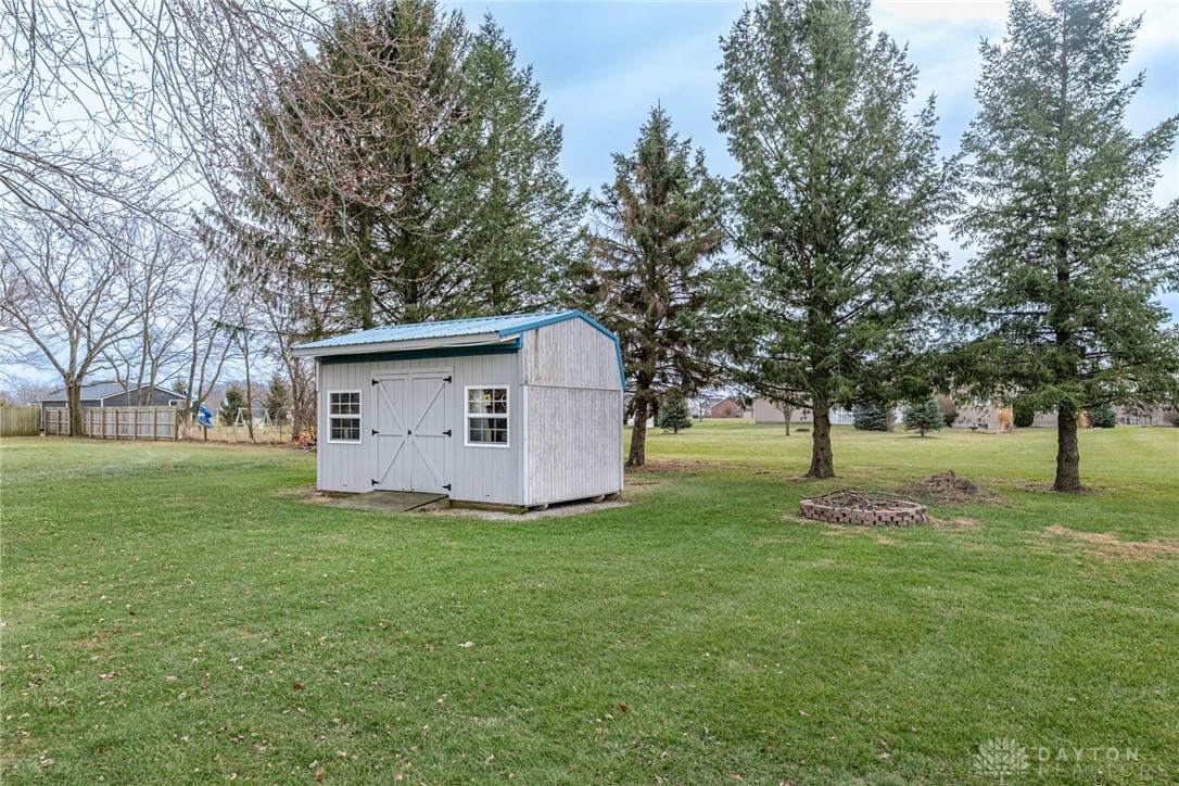 6970 Prairie Road Springfield, OH 45502 - Photo 31 of 35