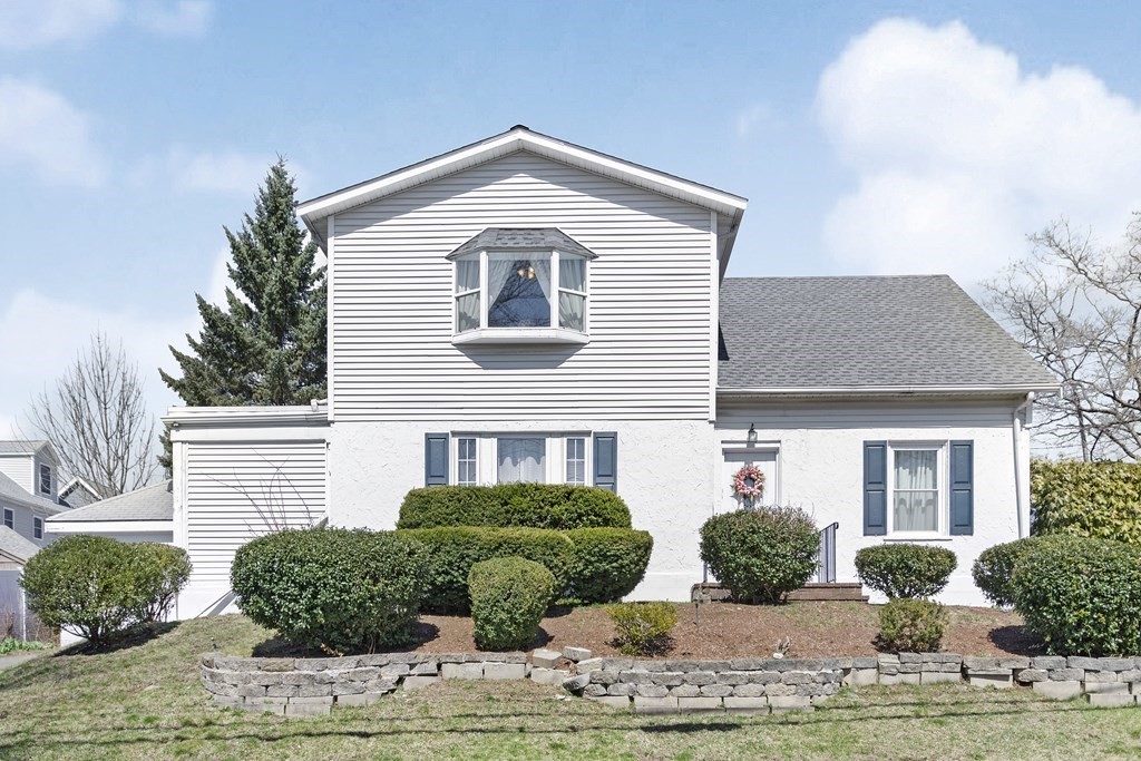 4 Edwin Road Waltham, MA 02453 - Photo 1 of 36 Gallery Image 1