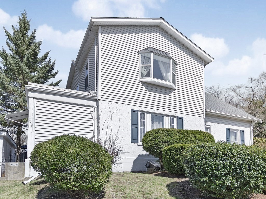 4 Edwin Road Waltham, MA 02453 - Photo 31 of 36 Gallery Image 31