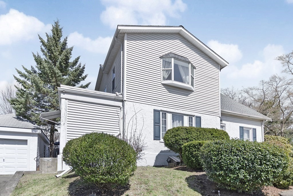 4 Edwin Road Waltham, MA 02453 - Photo 32 of 36 Gallery Image 32