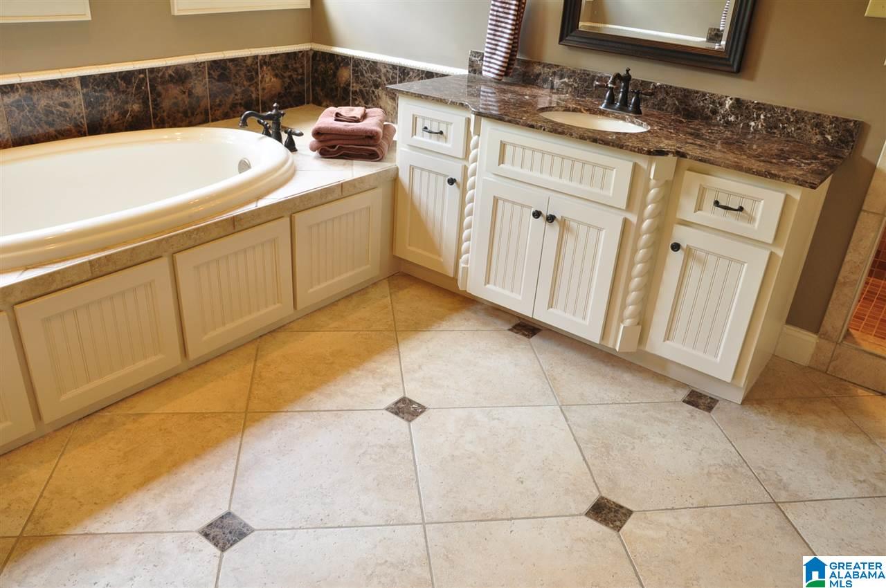 248 Valley View Road Pelham, AL 35124 - Photo 31 of 47