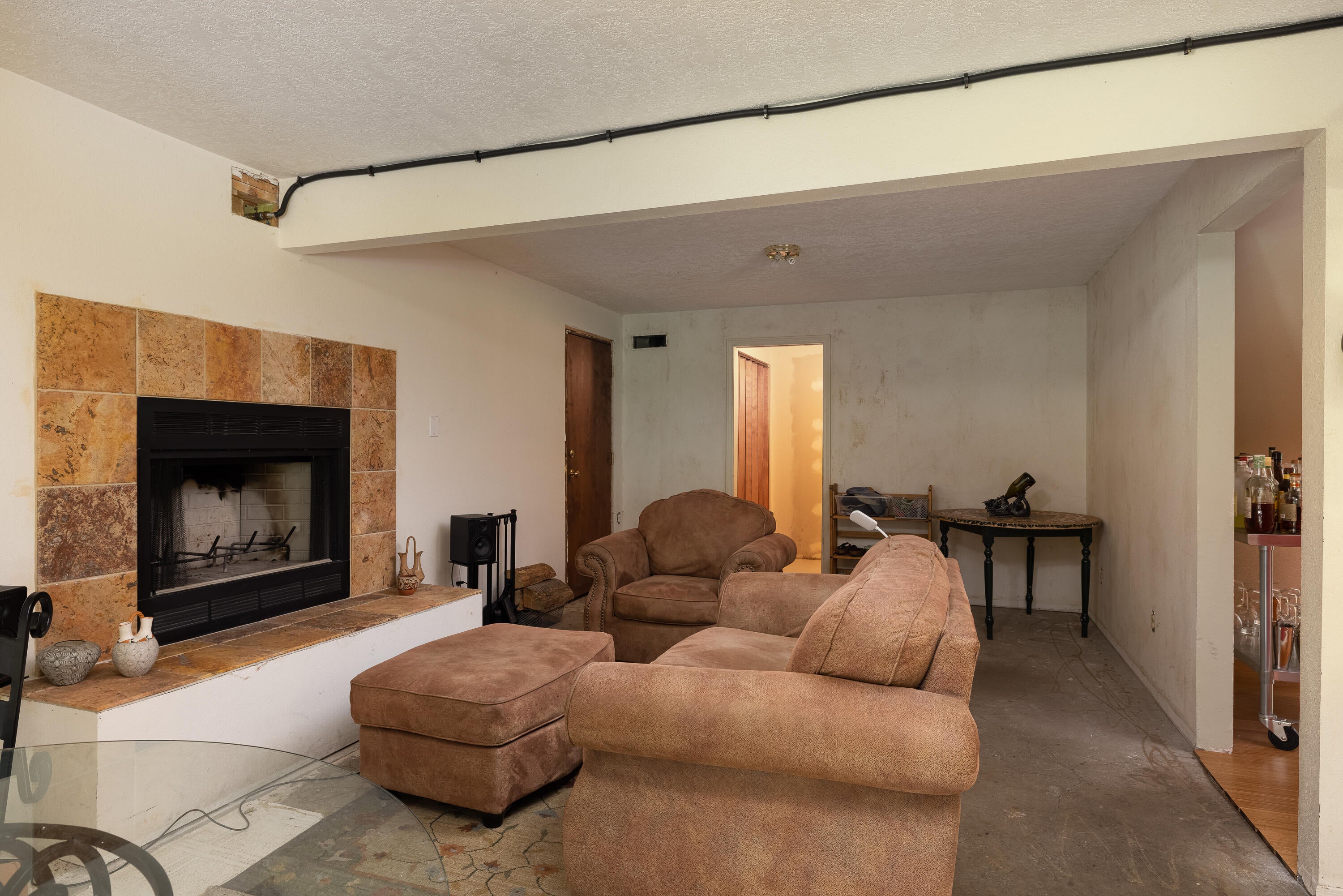 20415 Whistle Punk Road Bend, OR 97702 - Photo 23 of 36 Living/Great Room