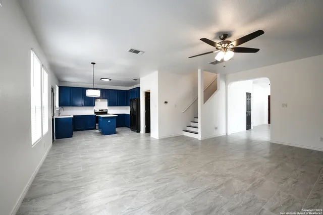 $2,100 | 12002 Amber Vista, San Antonio, TX 78254