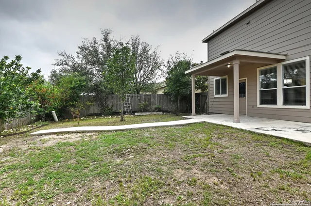 $2,100 | 12002 Amber Vista, San Antonio, TX 78254