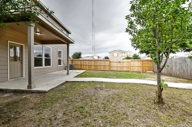 $2,100 | 12002 Amber Vista, San Antonio, TX 78254