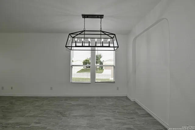 $2,100 | 12002 Amber Vista, San Antonio, TX 78254