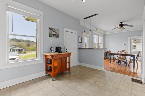 $400,000 | 5720 St Elmo Avenue, Chattanooga, TN 37409