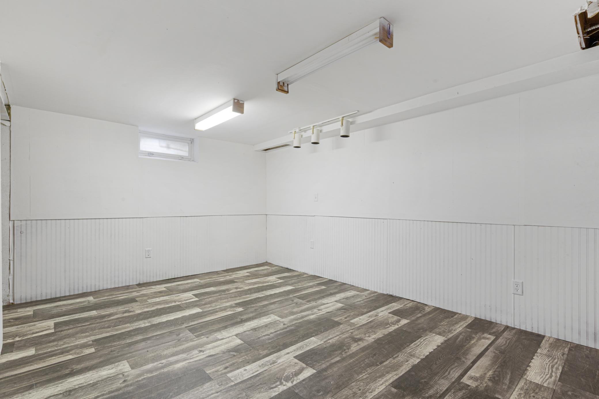 4440 7th Street Northeast Minneapolis, MN 55421 - Photo 23 of 29