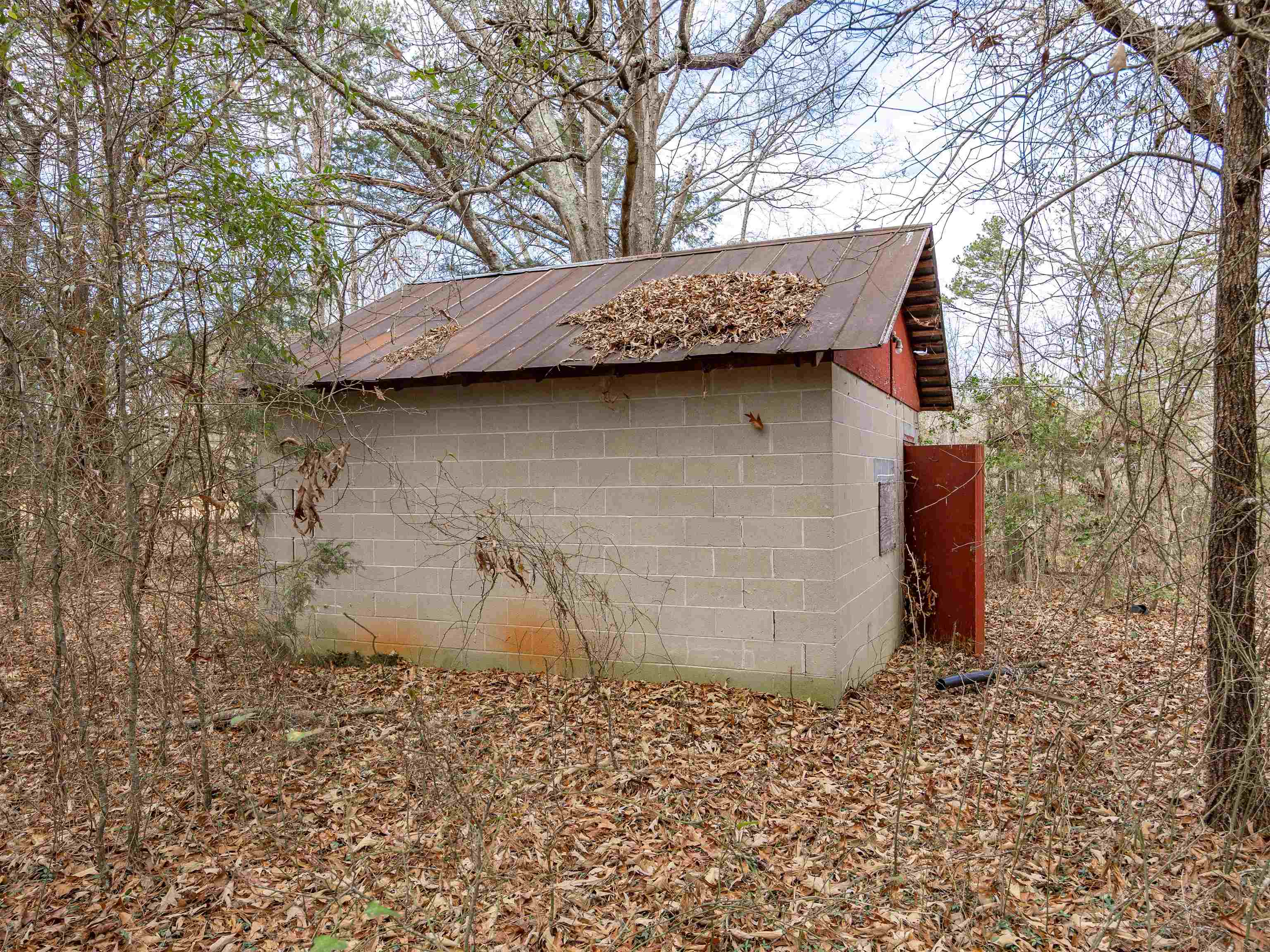 1611 Stewart Road Enoree, SC 29335 - Photo 9 of 31