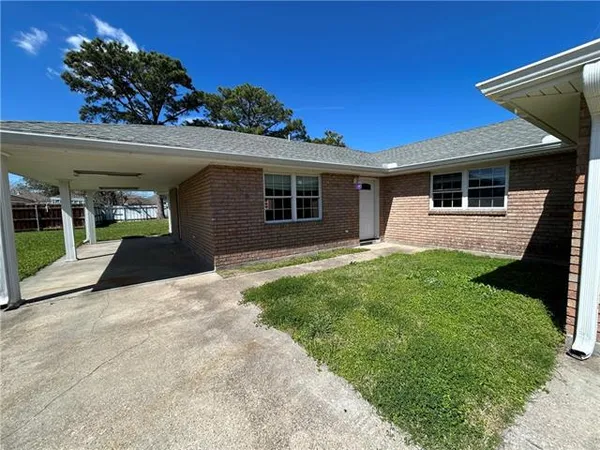 $1,750 | 3108 Tournefort Street, Chalmette, LA 70043
