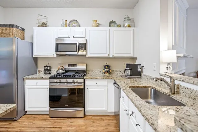 $2,200 | 4645 Valais Court, Unit 126, Alpharetta, GA 30022