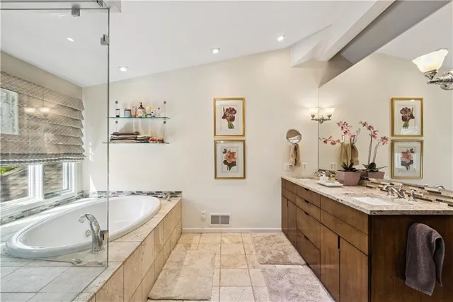 $1,200,000 | 5750 Windsor Drive, Fairway, KS 66205