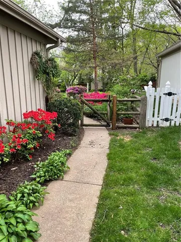 $1,200,000 | 5750 Windsor Drive, Fairway, KS 66205