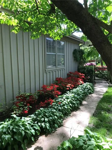 $1,200,000 | 5750 Windsor Drive, Fairway, KS 66205