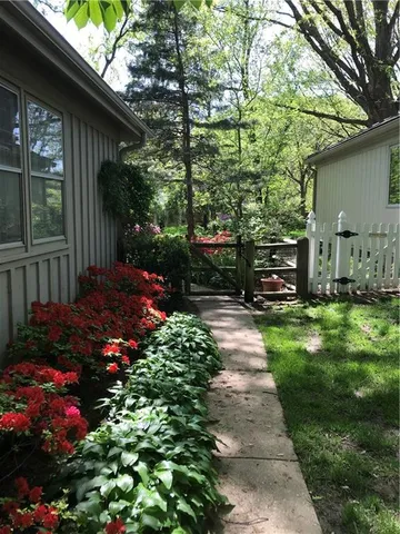 $1,200,000 | 5750 Windsor Drive, Fairway, KS 66205