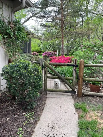 $1,200,000 | 5750 Windsor Drive, Fairway, KS 66205