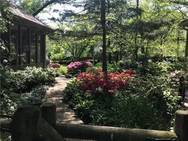 $1,200,000 | 5750 Windsor Drive, Fairway, KS 66205