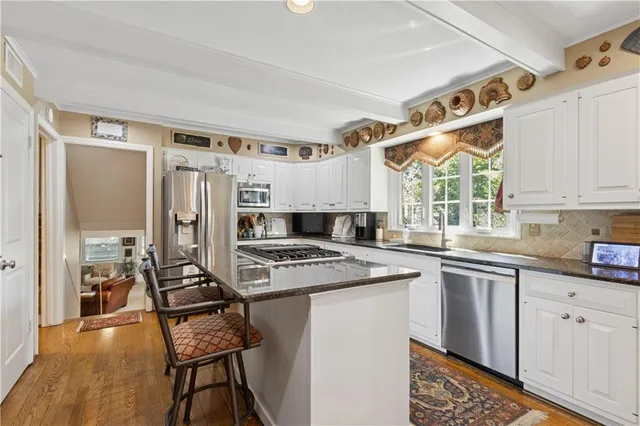 $1,200,000 | 5750 Windsor Drive, Fairway, KS 66205