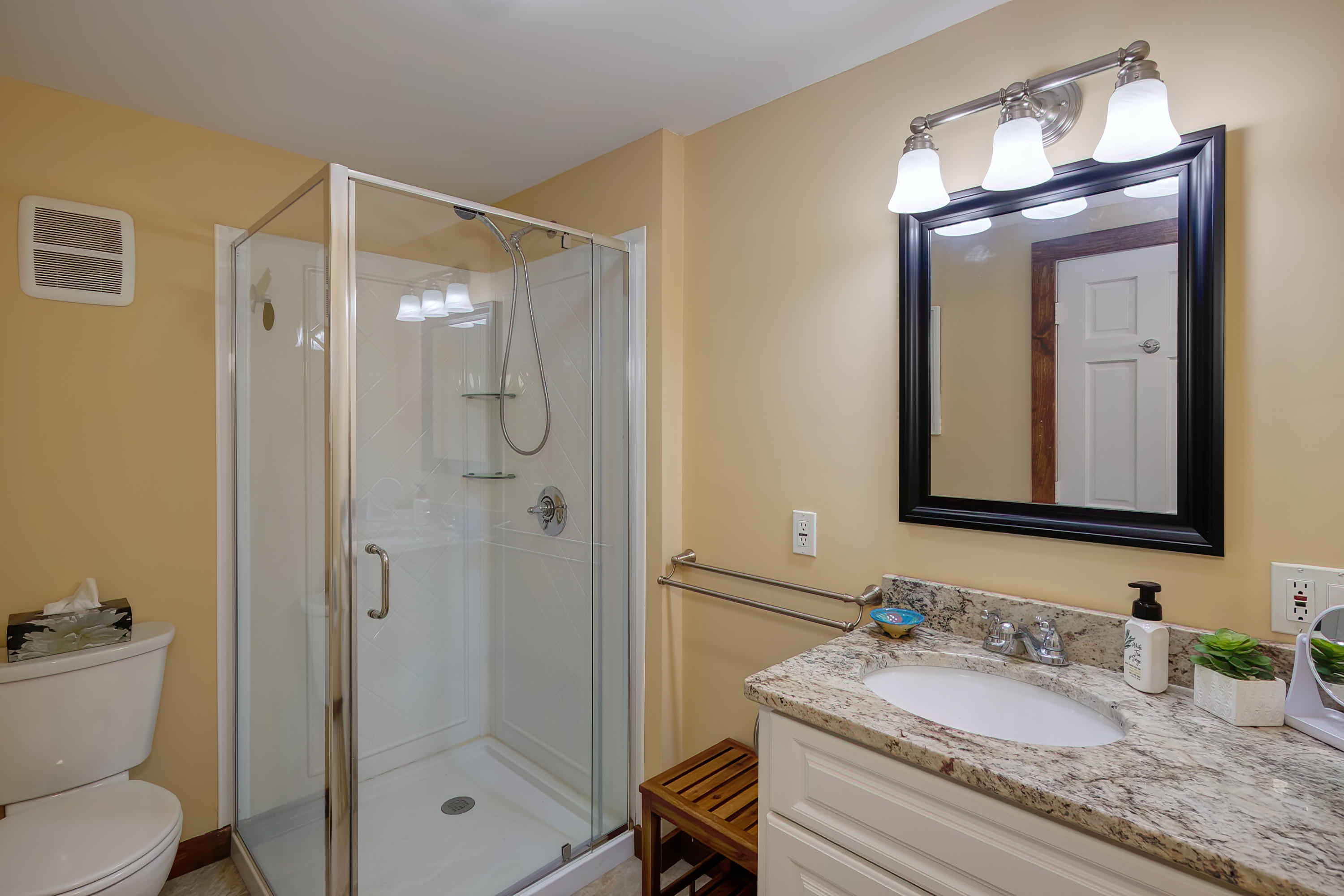 40 Clark Point Road Bernard, ME 04612 - Photo 24 of 32 DCCBathroom1