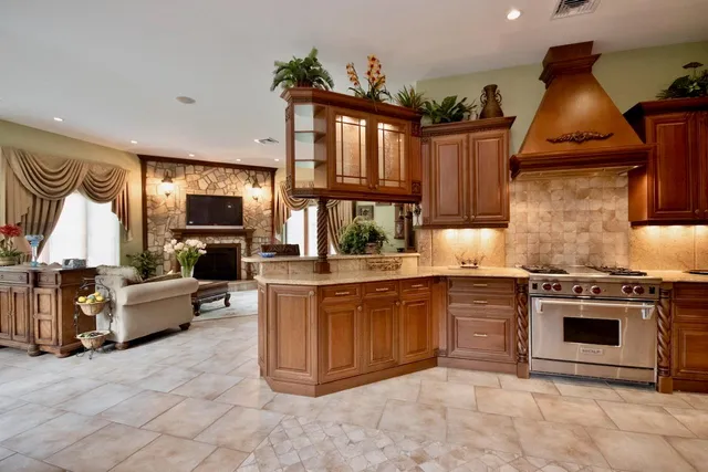 a view of a garden with plants