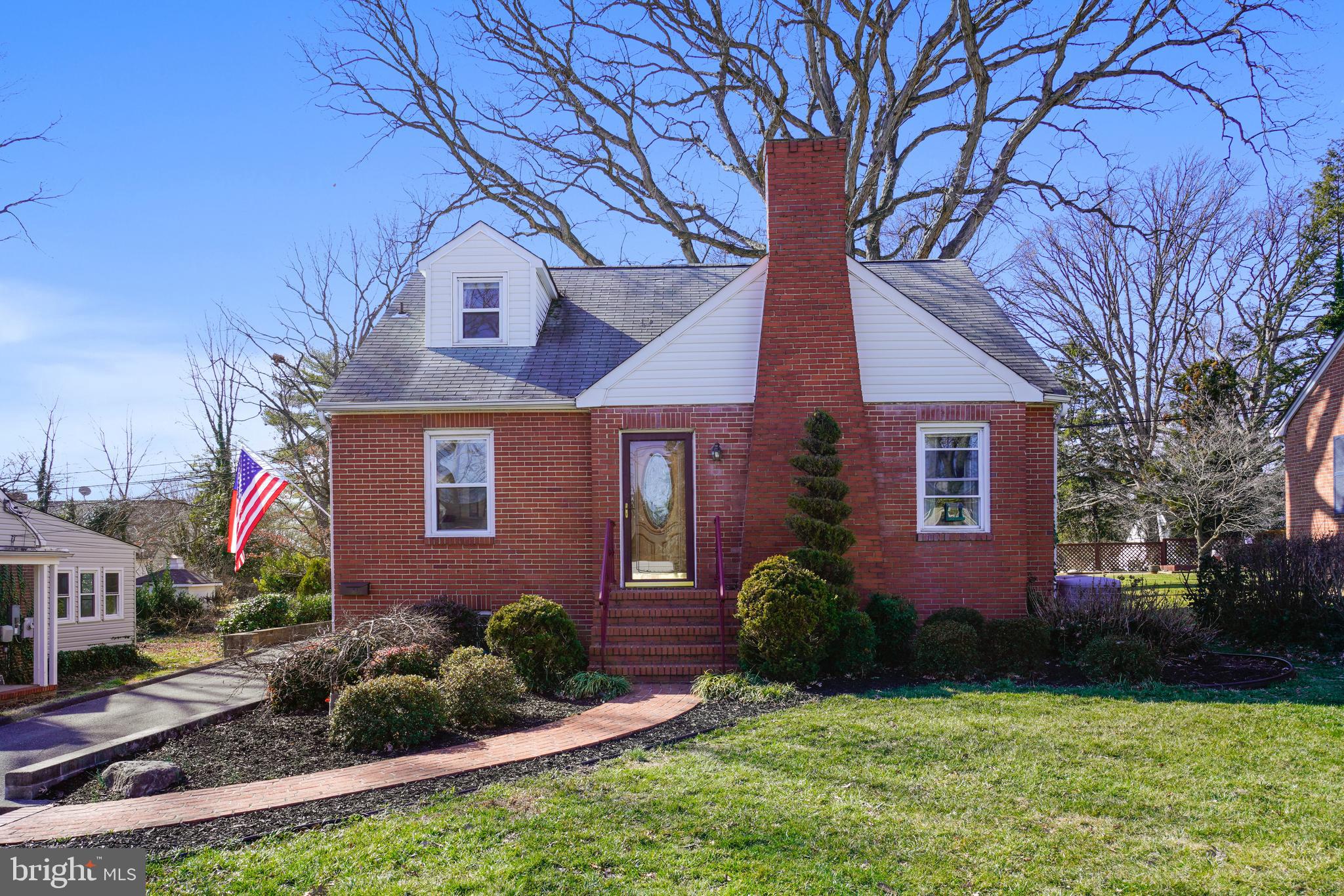 220 Homewood Road Linthicum Heights, MD 21090 - Photo 3 of 39 Gallery Image 3