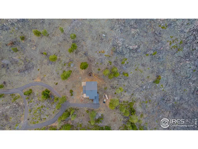 a black and white photo of a house