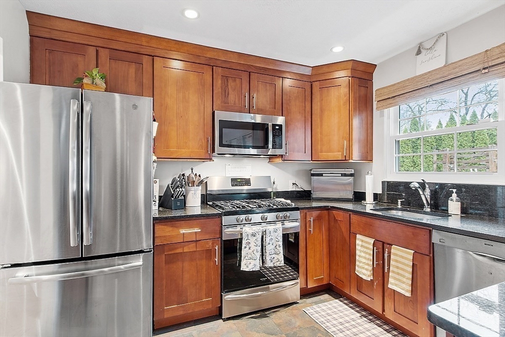 17 Thorndike Road Lowell, MA 01852 - Photo 11 of 39 Gallery Image 11