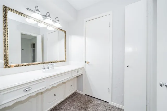 a view of empty room with window