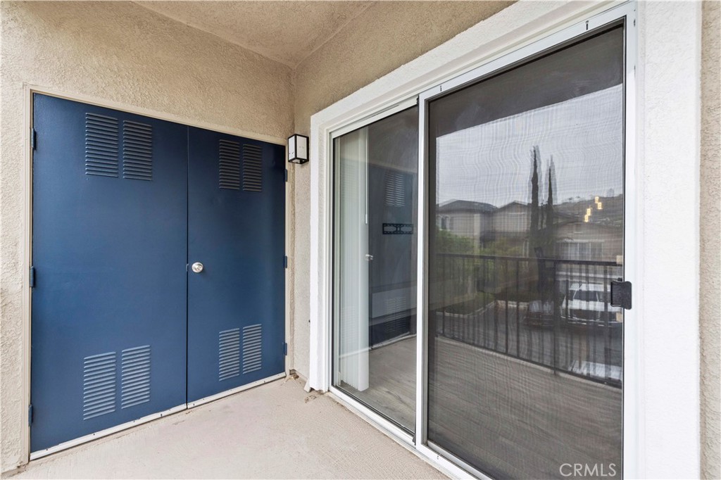 20000 Plum Canyon Road, Unit 1326 Saugus, CA 91350 - Photo 31 of 39 a view of an empty room