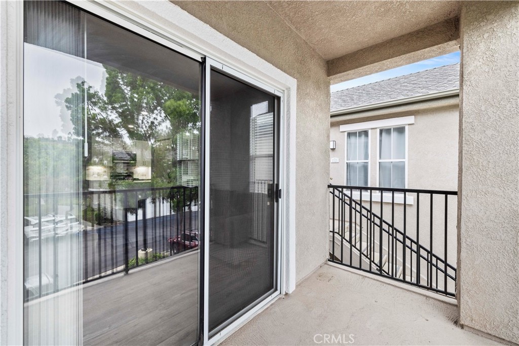 20000 Plum Canyon Road, Unit 1326 Saugus, CA 91350 - Photo 34 of 39 a view of a balcony