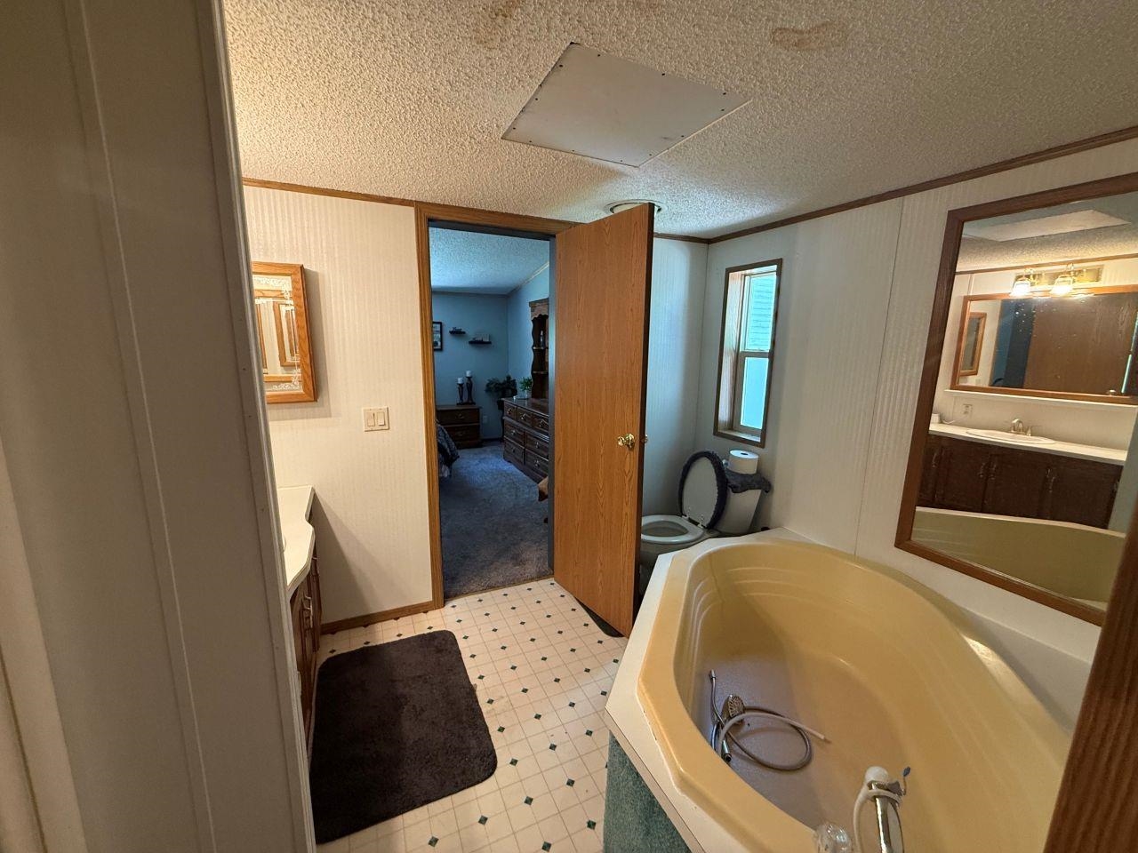 W12628 Leopolis Road Leopolis, WI 54948 - Photo 14 of 24