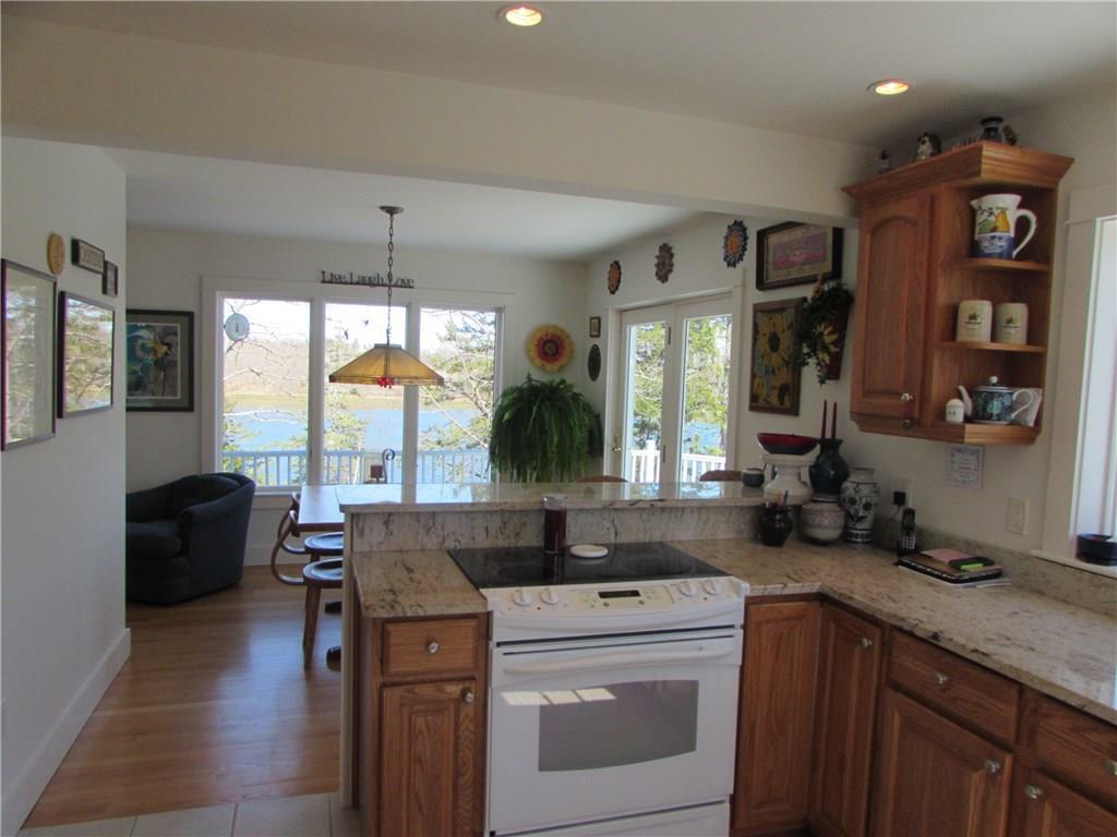 36 Hatch Cove Drive Castine, ME 04421 - Photo 9 of 28 Kitchen with granite counter tops