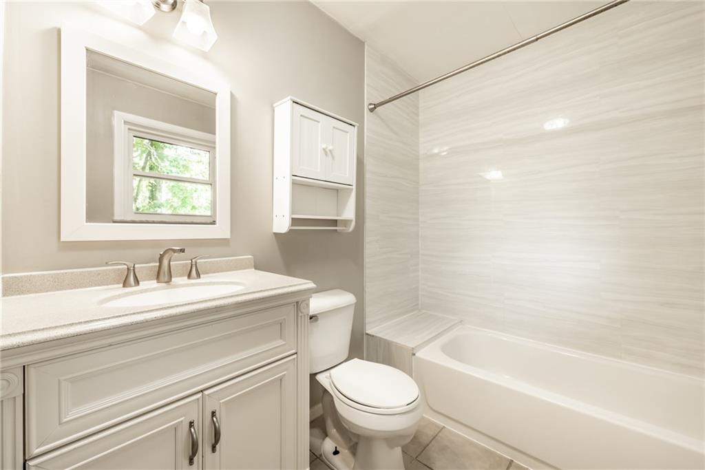 7907 Hawthorne Road Indianapolis, IN 46256 - Photo 14 of 31 Gallery Image 14