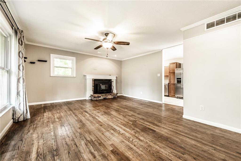 7907 Hawthorne Road Indianapolis, IN 46256 - Photo 5 of 31 Gallery Image 5
