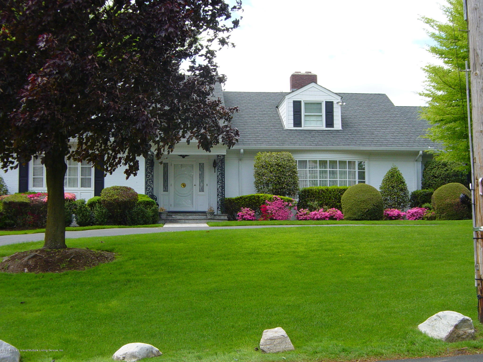 166 Benedict Road Staten Island, NY 10304 - Photo 1 of 19 2002-08-11 003 024