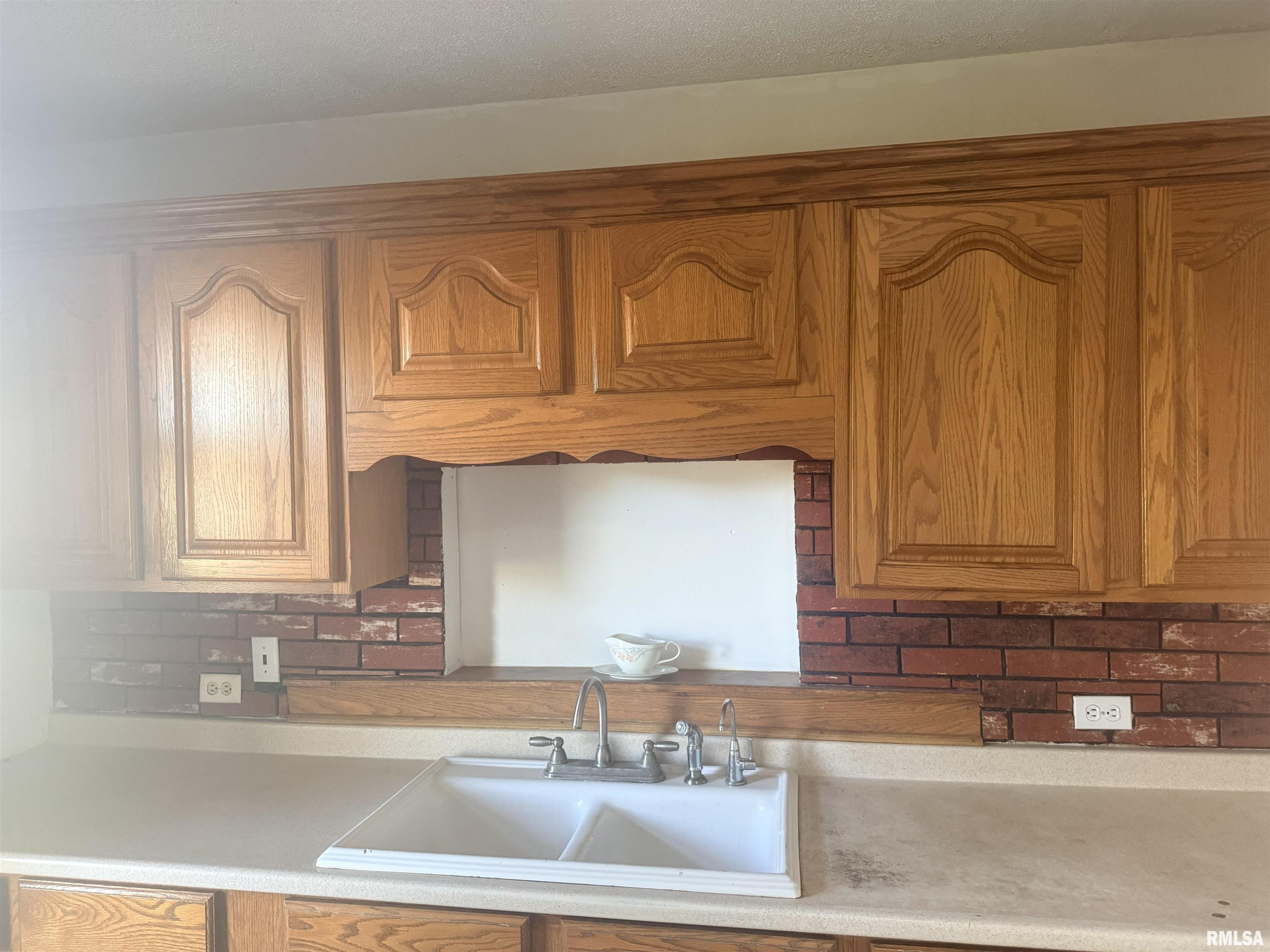 9721 East Lasswell Road Cuba, IL 61427 - Photo 9 of 28