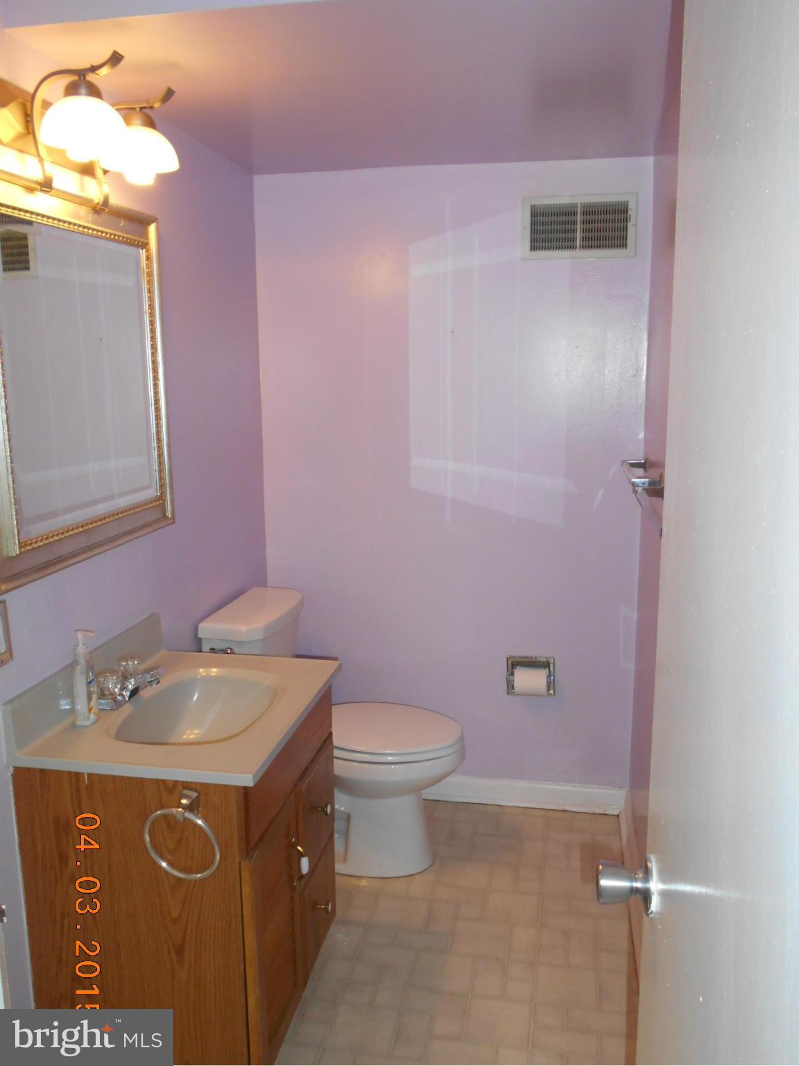 3940 Rickover Road Silver Spring, MD 20902 - Photo 17 of 25 Bath