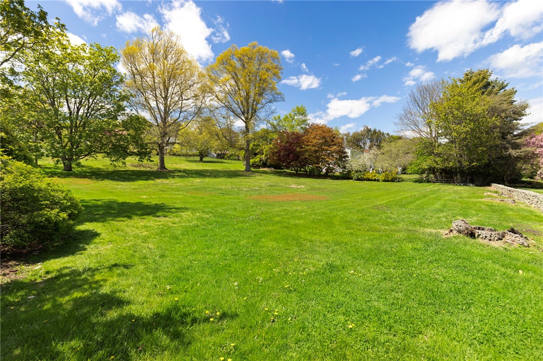 6 Baldwin Road Middletown, RI 02842 - Photo 36 of 50