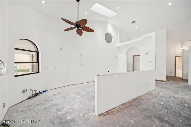 a view of a basketball court