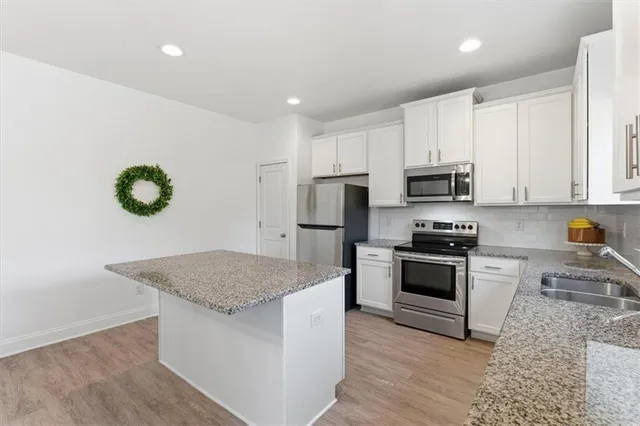 $289,900 | 176 Village Way Southwest, Calhoun, GA 30701