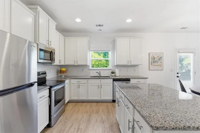 $289,900 | 176 Village Way Southwest, Calhoun, GA 30701