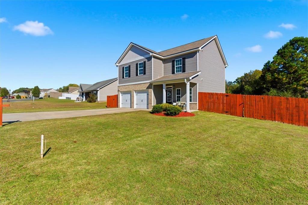 176 Village Way Southwest Calhoun, GA 30701 - Photo 4 of 53