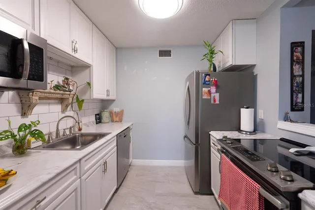 $145,000 | 2433 Northeast 7th Street, Unit 2, Ocala, FL 34470